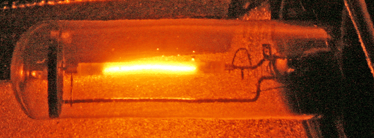 Plasma des Lichtbogen im Glaskolben