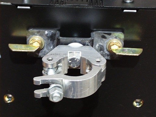 Coupler an Basement